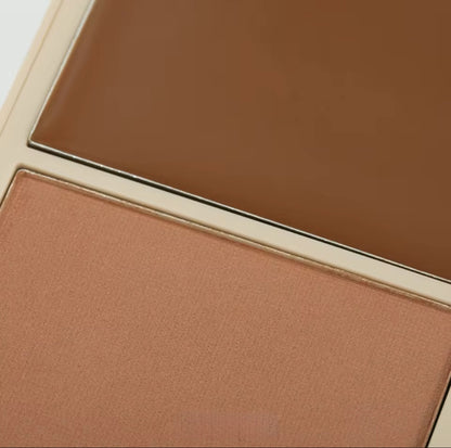 DUO BRONZER de DIDI 24 BEAUTY: Bronceador en polvo  y crema con dos tonos complementarios para un acabado natural y luminoso. Fórmula suave y fácil de aplicar, ideal para contornear y dar un toque de calor a la piel